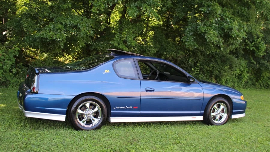 2003 Chevrolet Monte Carlo 6th Gen - Image 3 of 11