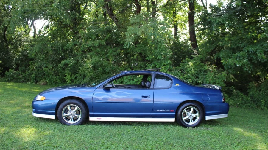 2003 Chevrolet Monte Carlo 6th Gen - Image 8 of 11