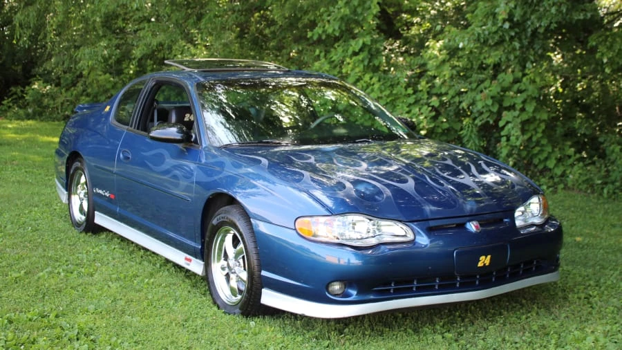 2003 Chevrolet Monte Carlo 6th Gen - Image 10 of 11