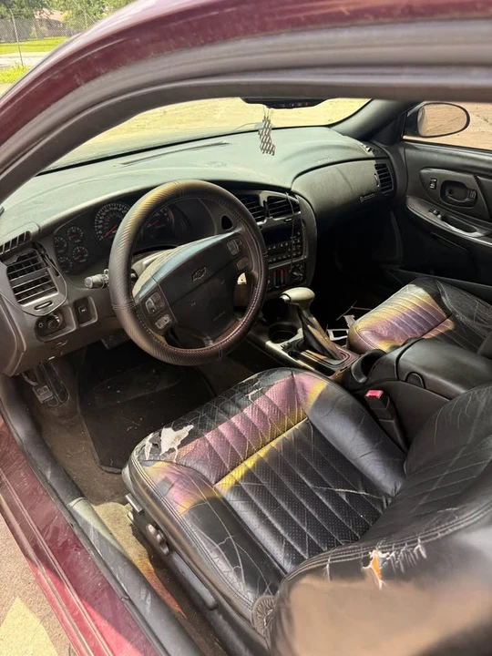 2003 Chevrolet Monte Carlo 6th Gen - Image 11 of 13