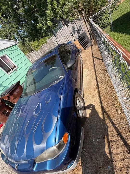 2003 Chevrolet Monte Carlo 6th Gen - Image 2 of 5