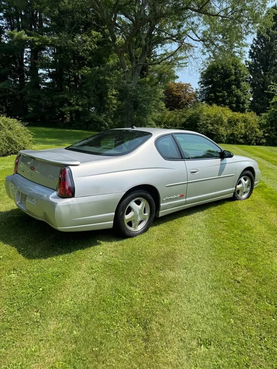 2003 Chevrolet Monte Carlo 6th Gen - Image 2 of 10
