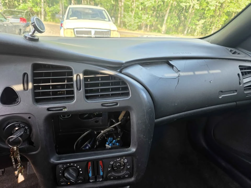 2003 Chevrolet Monte Carlo 6th Gen - Image 6 of 6