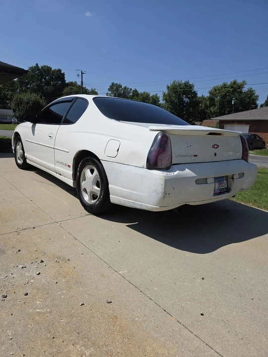 2003 Chevrolet Monte Carlo 6th Gen - Image 3 of 17