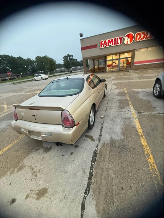 2003 Chevrolet Monte Carlo 6th Gen - Image 3 of 6