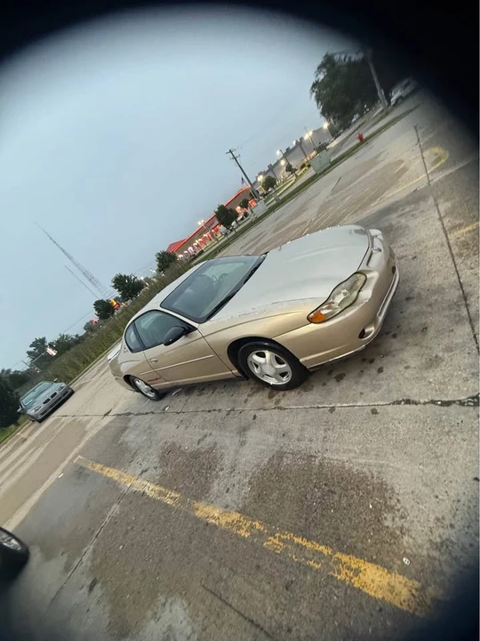 2003 Chevrolet Monte Carlo 6th Gen - Image 2 of 6