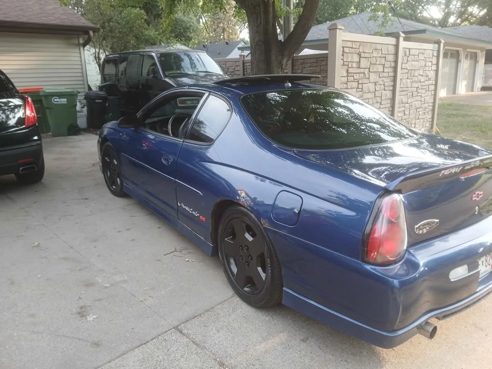 2003 Chevrolet Monte Carlo 6th Gen - Image 3 of 4