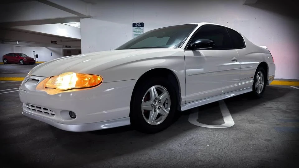 2003 Chevrolet Monte Carlo 6th Gen - Image 3 of 19