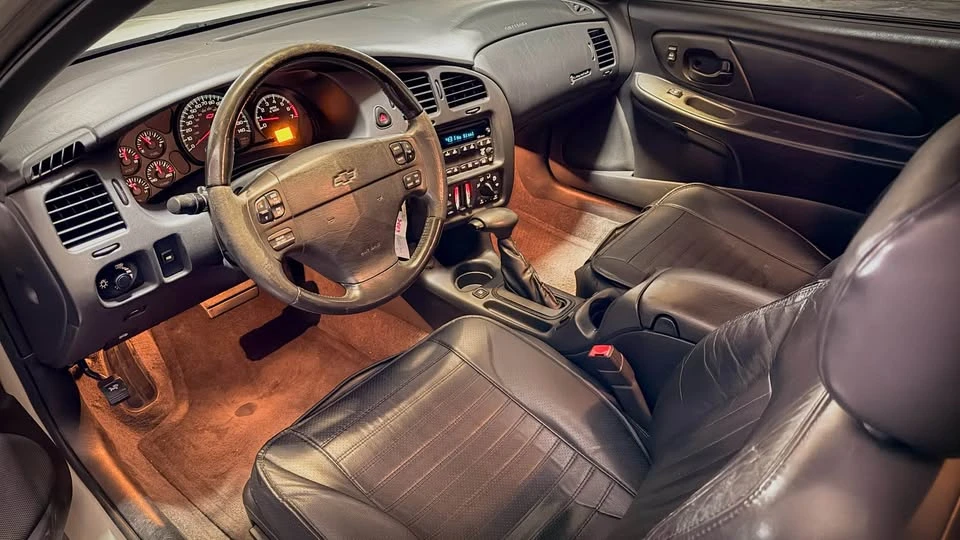2003 Chevrolet Monte Carlo 6th Gen - Image 14 of 19