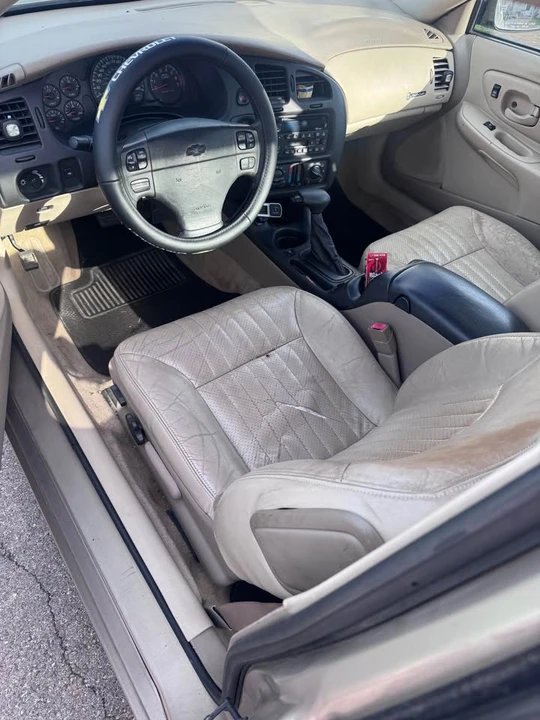 2003 Chevrolet Monte Carlo 6th Gen - Image 2 of 2