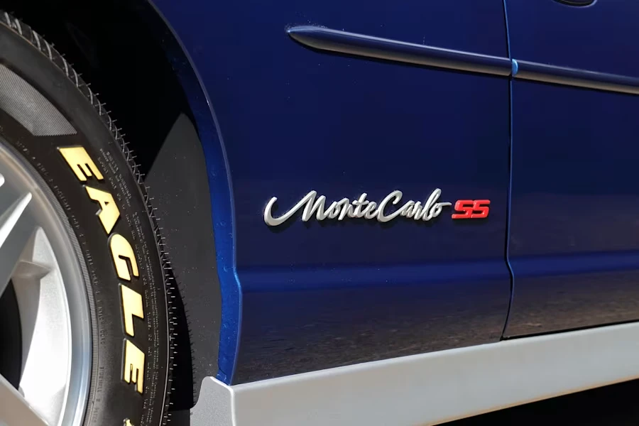 2003 Chevrolet Monte Carlo 6th Gen - Image 12 of 30
