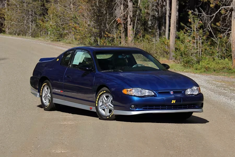 2003 Chevrolet Monte Carlo 6th Gen - Image 13 of 30