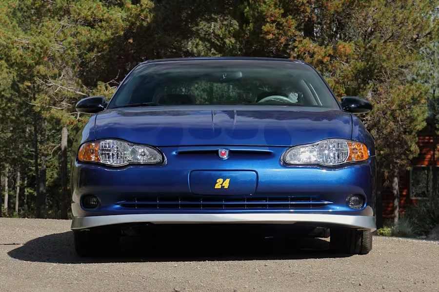 2003 Chevrolet Monte Carlo 6th Gen - Image 4 of 30