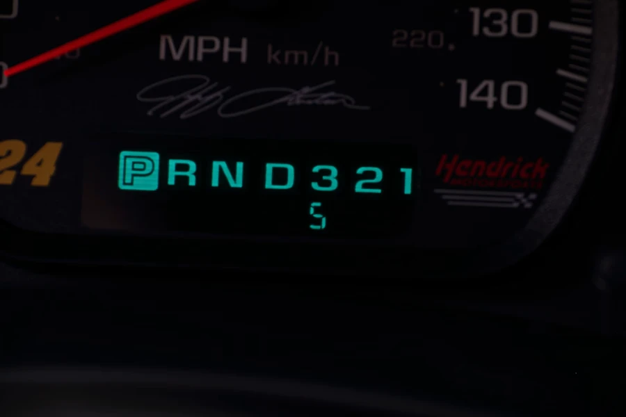 2003 Chevrolet Monte Carlo 6th Gen - Image 22 of 30