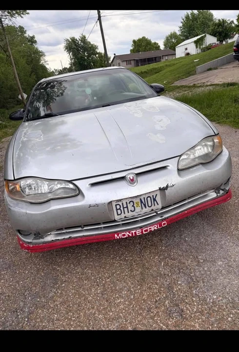 2003 Chevrolet Monte Carlo 6th Gen - Image 5 of 9