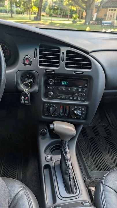 2003 Chevrolet Monte Carlo 6th Gen - Image 13 of 15