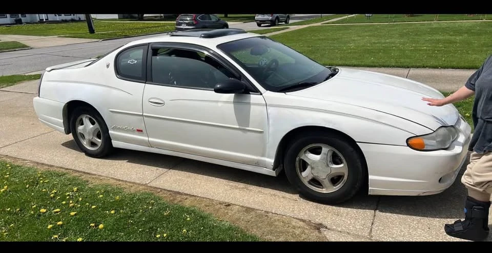 2003 Chevrolet Monte Carlo 6th Gen - Image 2 of 5