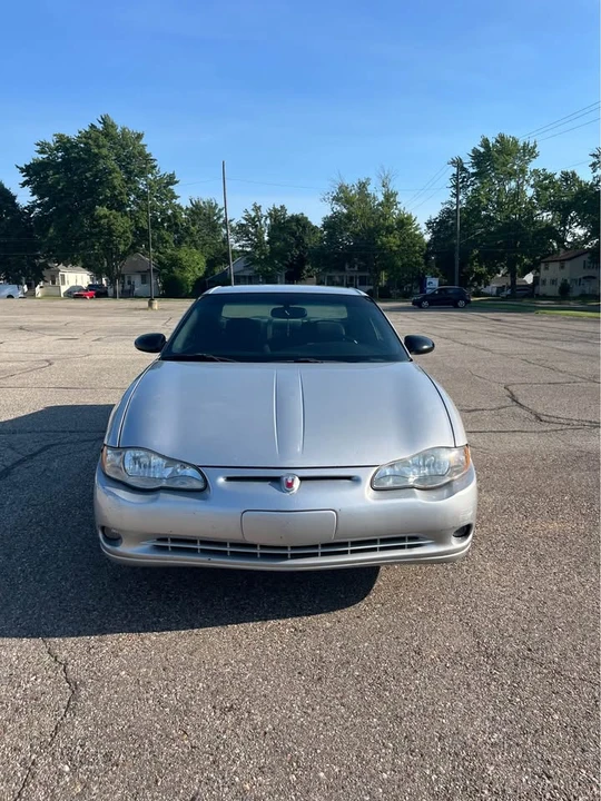 2003 Chevrolet Monte Carlo 6th Gen - Image 2 of 10