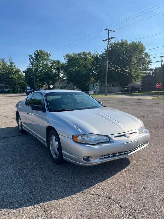 2003 Chevrolet Monte Carlo 6th Gen - Image 3 of 10