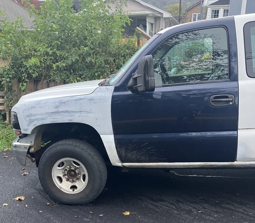 2003 Chevrolet - Image 4 of 5