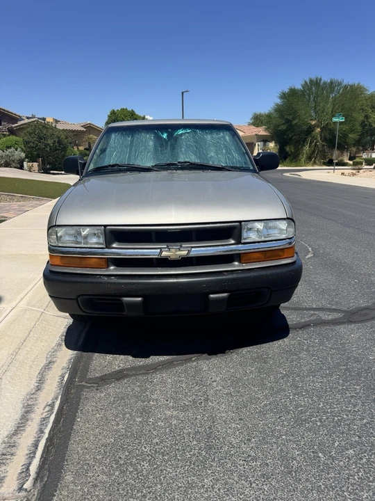 2003 Chevrolet S-10 - Image 5 of 9