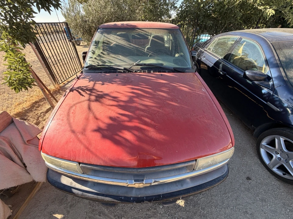 2003 Chevrolet S-10 - Image 10 of 20