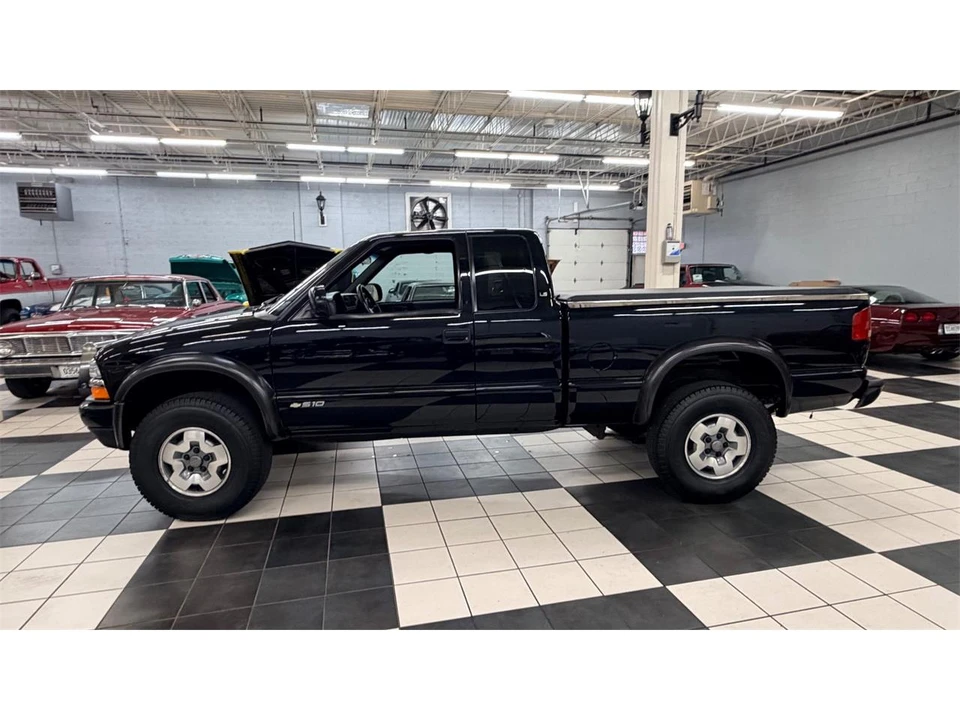 2003 Chevrolet Silverado 1st Gen - Image 5 of 28