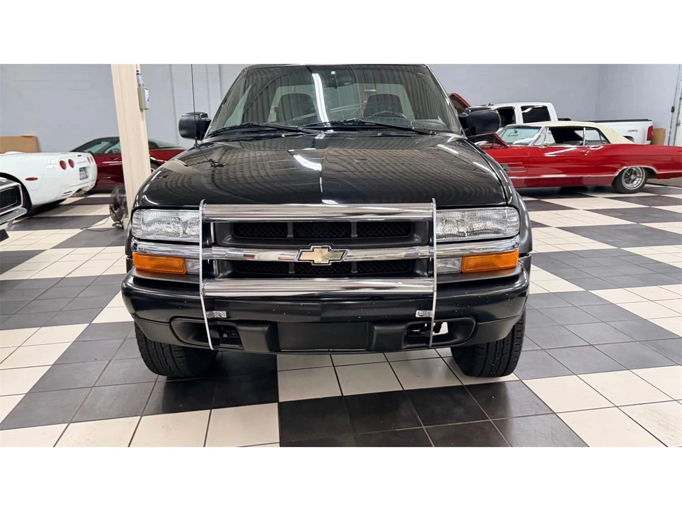 2003 Chevrolet Silverado 1st Gen - Image 2 of 28