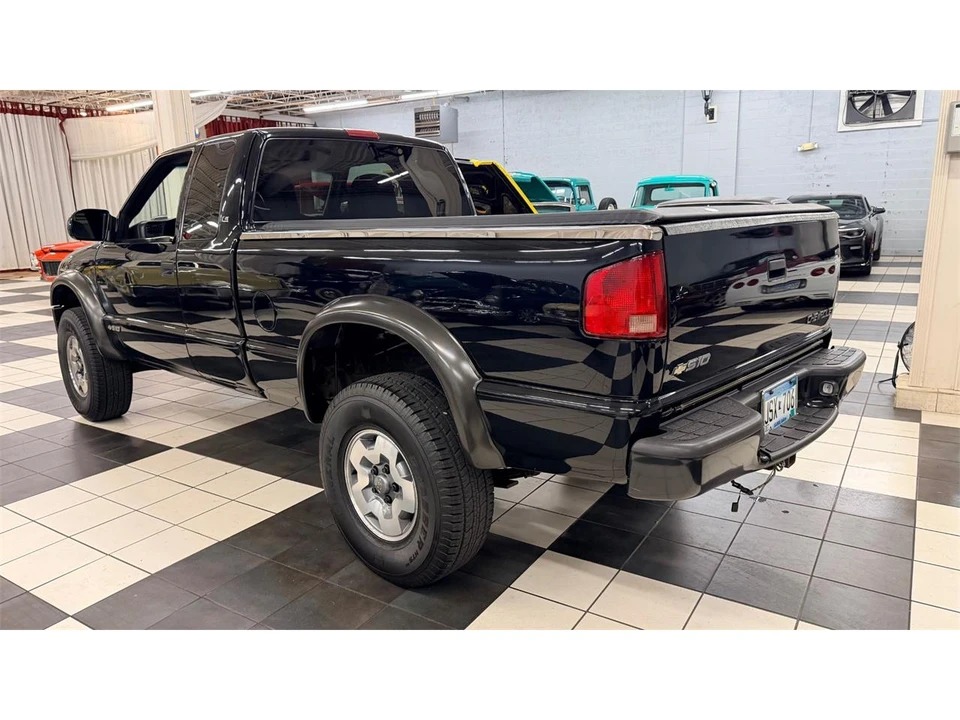 2003 Chevrolet Silverado 1st Gen - Image 6 of 28