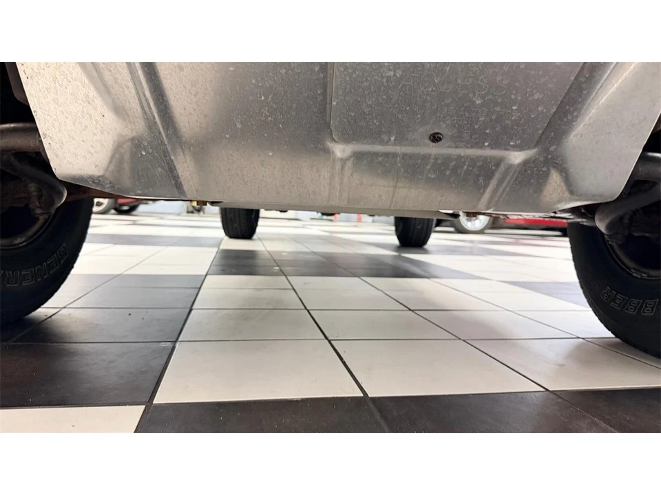 2003 Chevrolet Silverado 1st Gen - Image 25 of 28