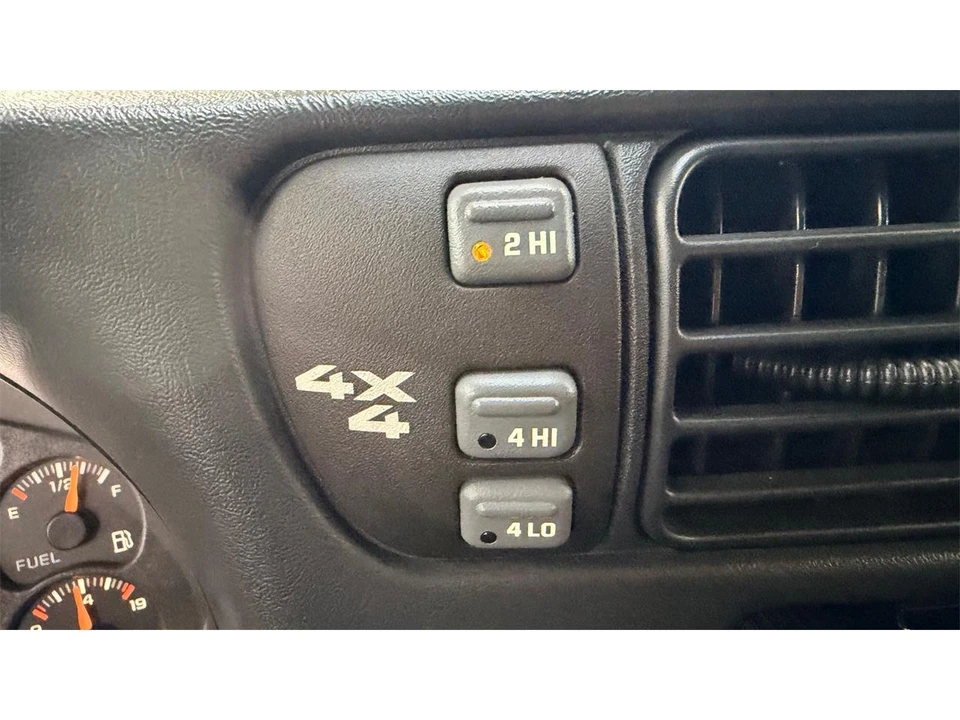 2003 Chevrolet Silverado 1st Gen - Image 23 of 28