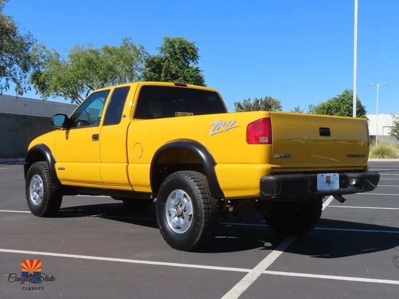 2003 Chevrolet S-10 Blazer 2nd Gen - Image 9 of 10