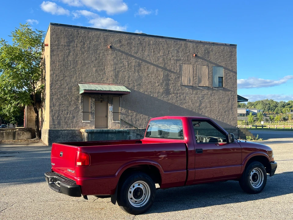 2003 Chevrolet S-10 Blazer 2nd Gen - Image 18 of 30
