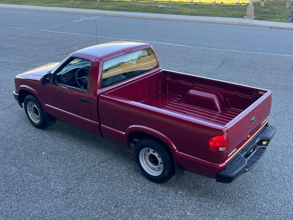 2003 Chevrolet S-10 Blazer 2nd Gen - Image 13 of 30
