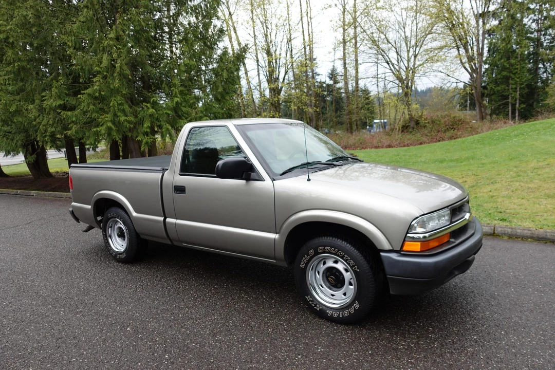 2003 Chevrolet S-10 - Image 23 of 31