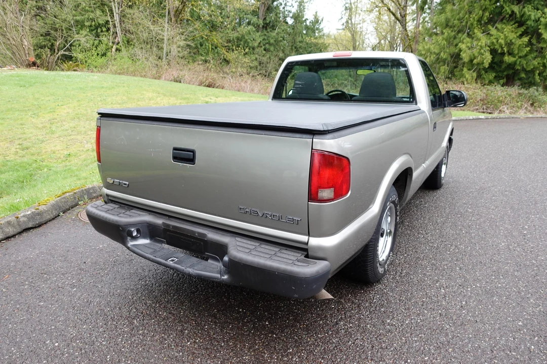 2003 Chevrolet S-10 - Image 13 of 31