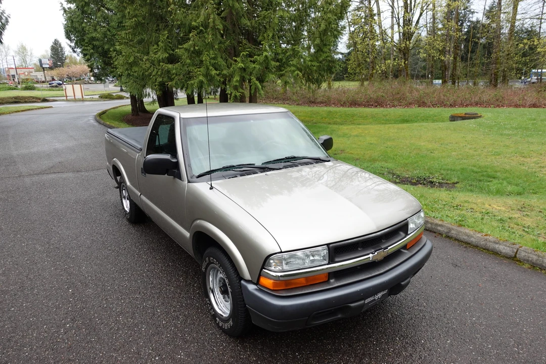 2003 Chevrolet S-10 - Image 25 of 31