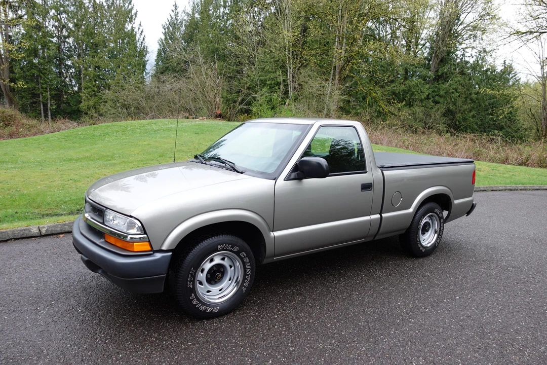 2003 Chevrolet S-10 - Image 4 of 31