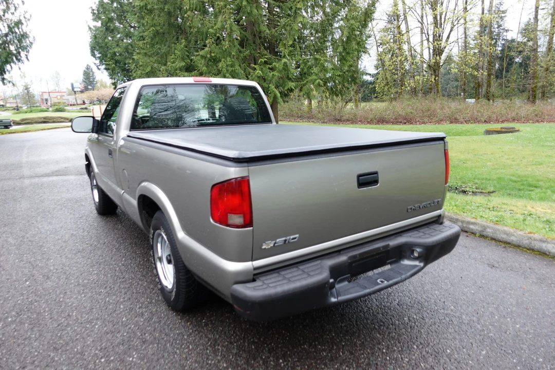 2003 Chevrolet S-10 - Image 10 of 31