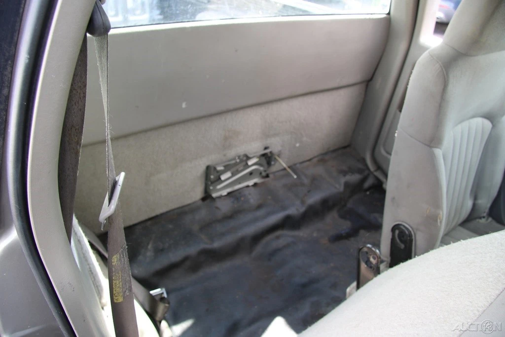2003 Chevrolet S-10 Blazer 2nd Gen - Image 16 of 21