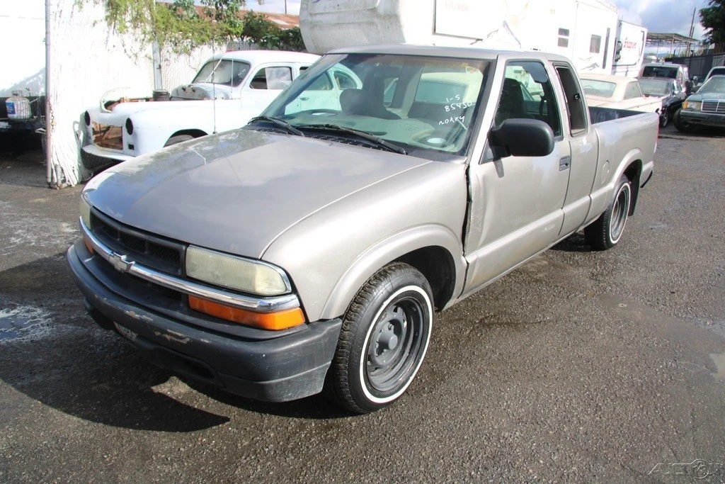 2003 Chevrolet S-10 Blazer 2nd Gen - Image 2 of 21