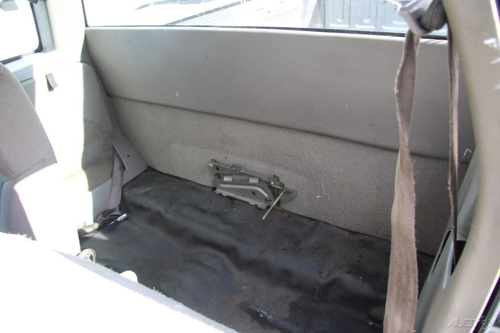 2003 Chevrolet S-10 Blazer 2nd Gen - Image 15 of 21