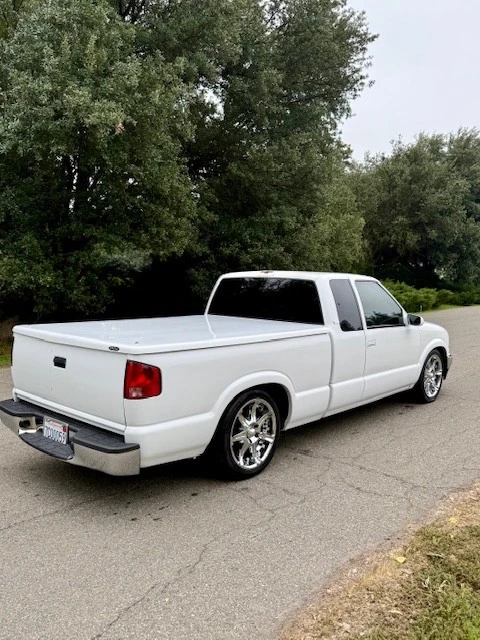 2003 Chevrolet S-10 - Image 7 of 19
