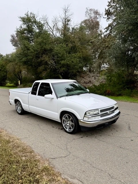 2003 Chevrolet S-10 - Image 8 of 19