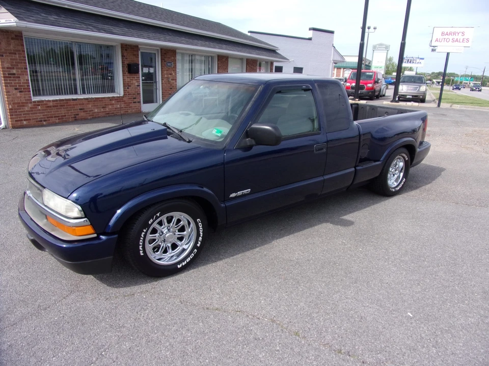 2003 Chevrolet S-10 - Image 5 of 31