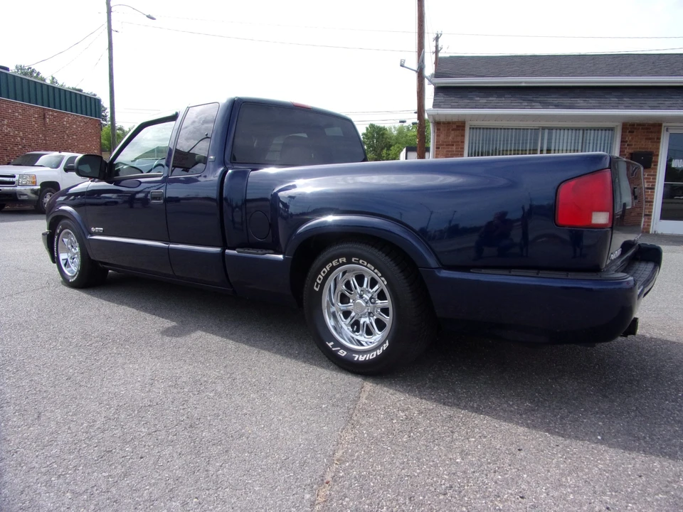 2003 Chevrolet S-10 - Image 10 of 31