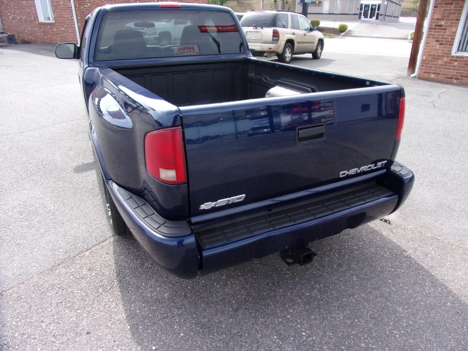 2003 Chevrolet S-10 - Image 12 of 31