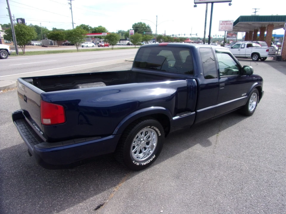 2003 Chevrolet S-10 - Image 17 of 31