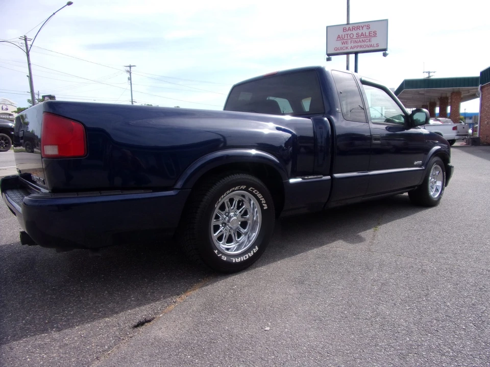 2003 Chevrolet S-10 - Image 18 of 31