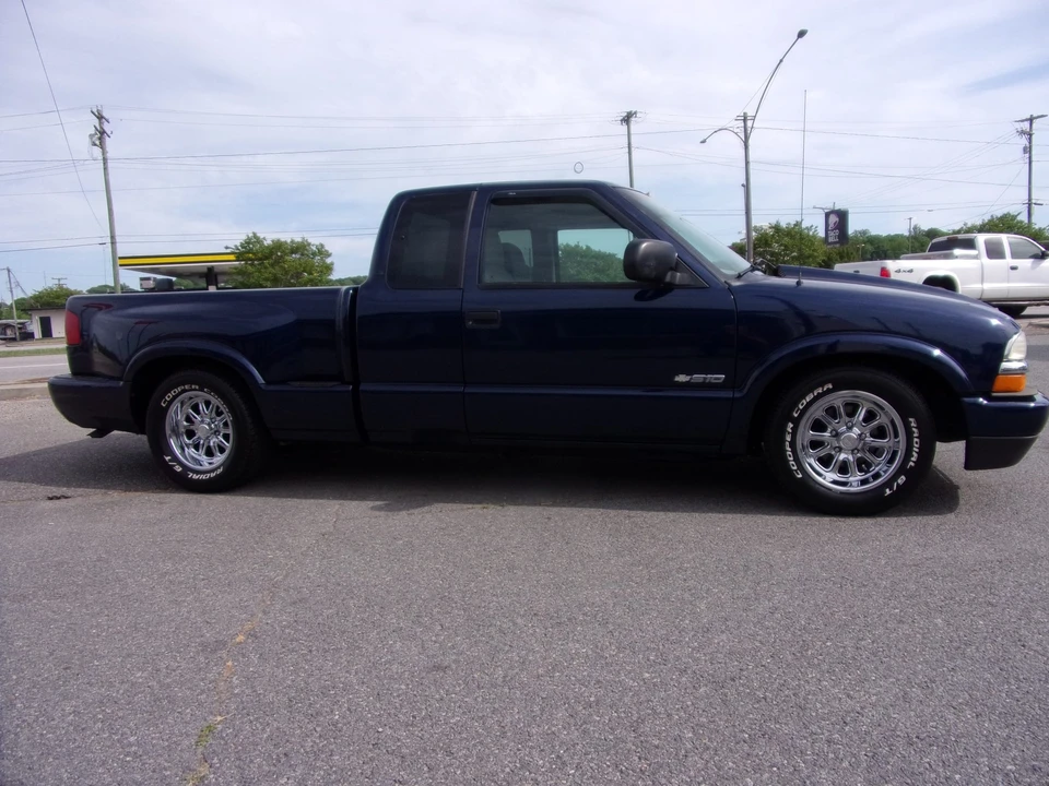 2003 Chevrolet S-10 - Image 22 of 31